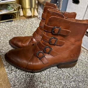 Born Women's Chestnut Leather Buckle Boots